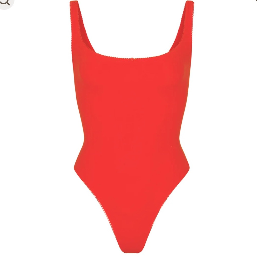 Skims red bodysuit XS. Never worn without tags.